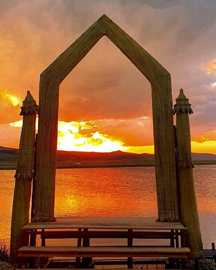 Uros Kay Pacha Lodge Пуно Экстерьер фото