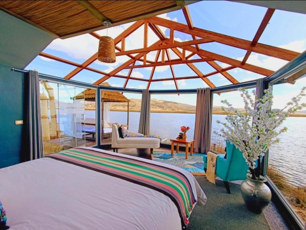 Uros Kay Pacha Lodge Пуно Номер фото