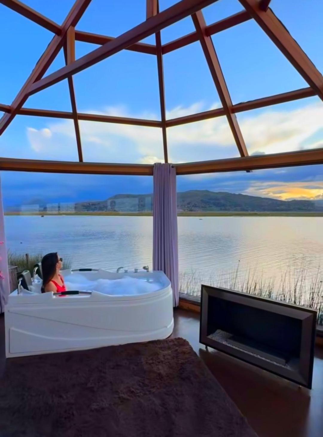 Uros Kay Pacha Lodge Пуно Номер фото